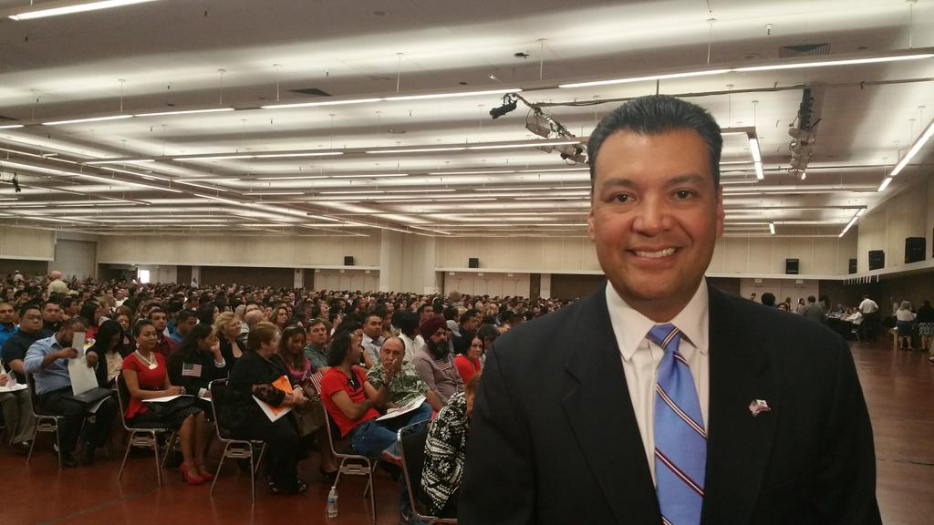 Citizen Naturalization Ceremony In Fresno | KMJ-AF1
