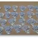Applebee’s Employee Returns $32,000 Cash
